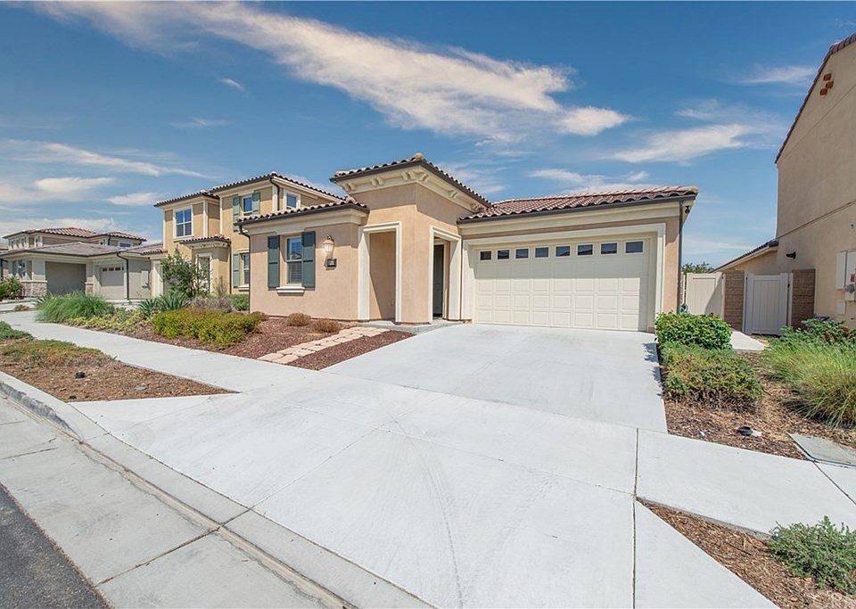 1st image of 30640 Arrow Leaf Ln