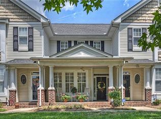 2064 Gable Way Ln, Matthews, NC 28104