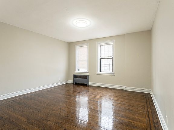 5th image of 325 Union St APT C1