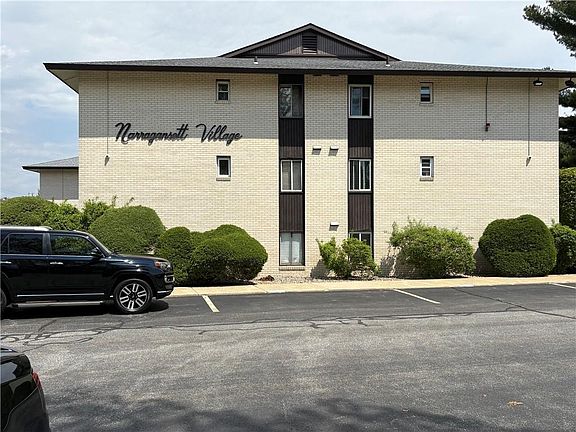 2nd image of 400 Narragansett Pkwy APT Nd9