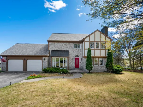5270 N Liberty Dr, Traverse City, MI 49685