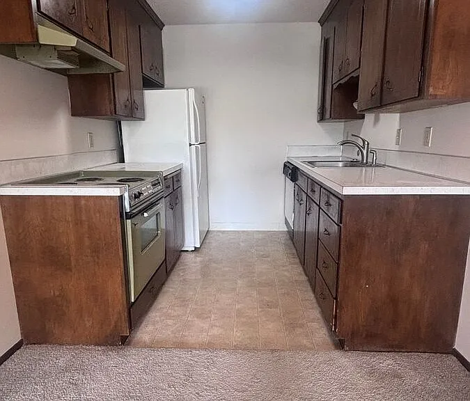 11500 15th Ave NE #203 — Photo 5