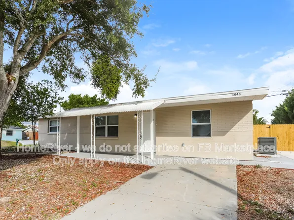 1048 Powersong St, Holiday, FL 34690