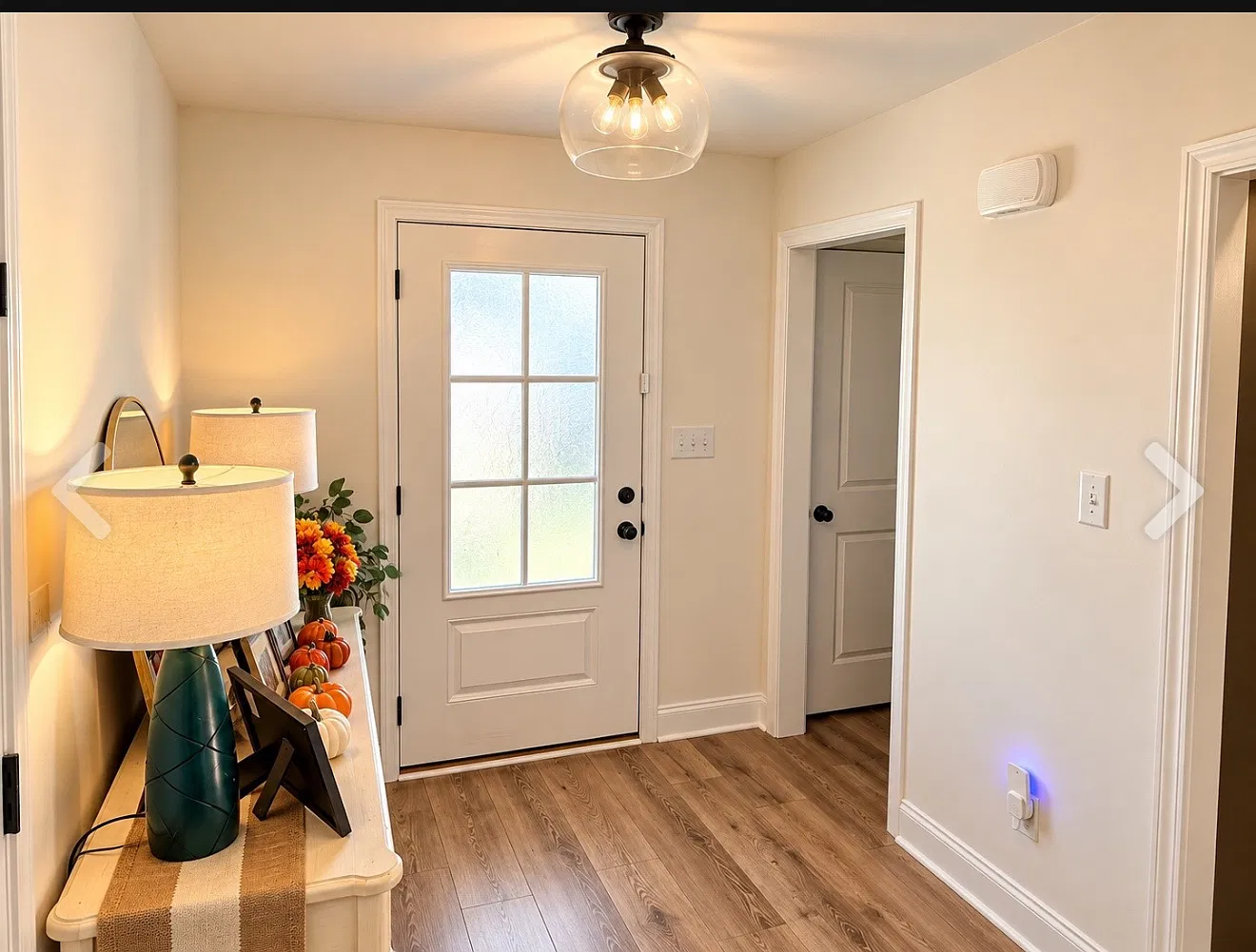 3 bed, 1450 sqft, $2,350 — Photo 2
