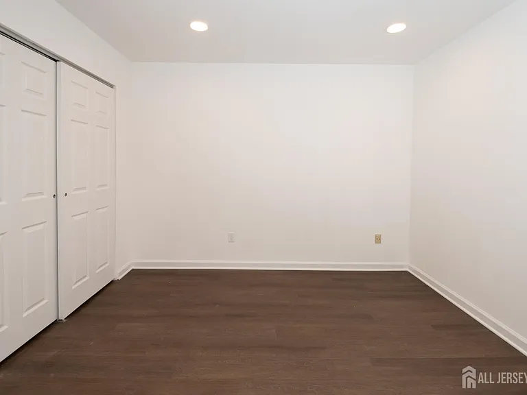 801 Woodbridge Commons Way — Photo 17