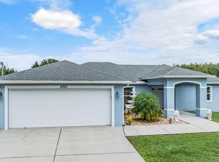 5707 Lake Le Clare Rd, Lutz, FL 33558