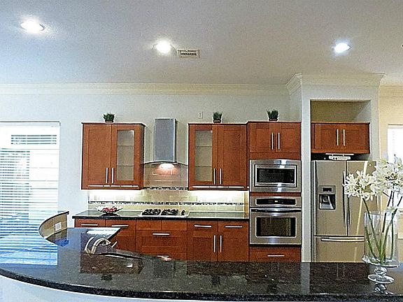 3rd image of 1475 Silverado Dr