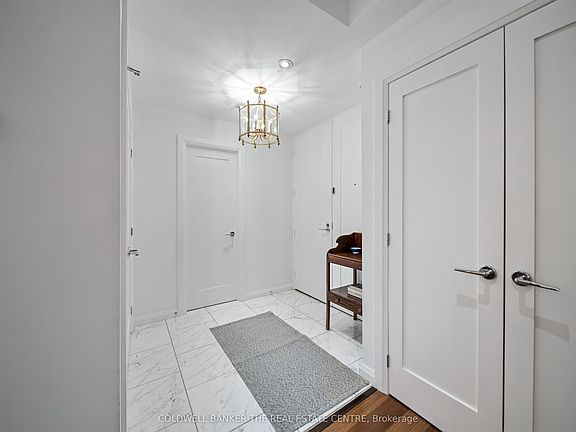 5th image of 447 Walmer Rd #206