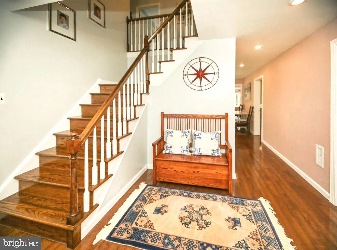 4 bed, 2952 sqft, $5,700 — Photo 2