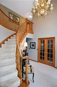 3rd image of 749 Oakmont Dr