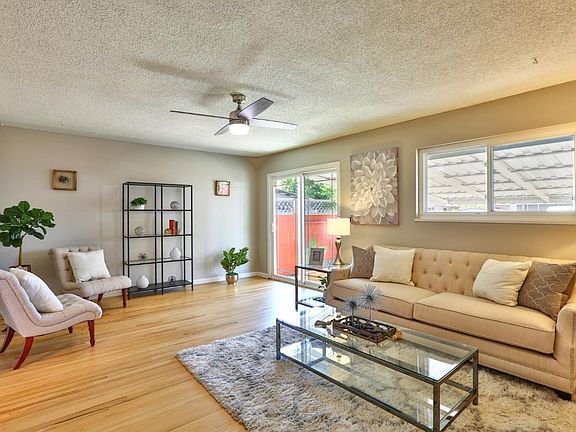 5th image of 3199 Percivale Dr