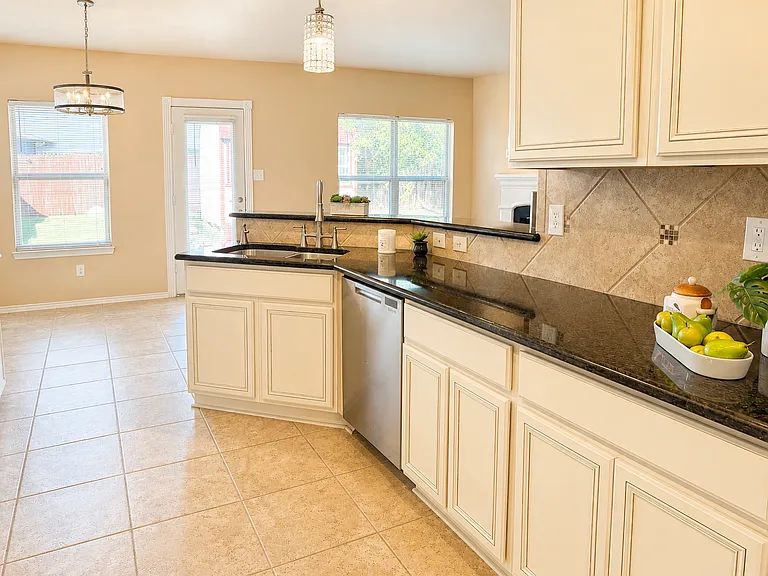 1009 Cheyenne Dr — Photo 30