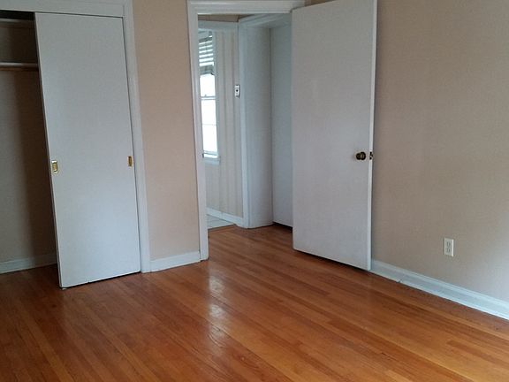 5th image of 7546 Drexel Dr