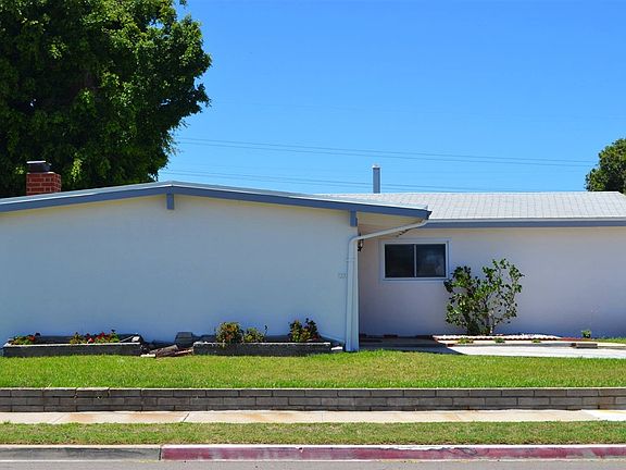2nd image of 5085 Triana St