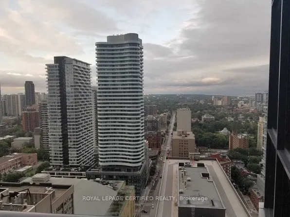 25 Carlton St #3306, Toronto, ON M5B 1L4
