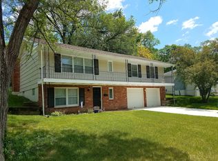 9143 Switzer St, Overland Park, KS 66214