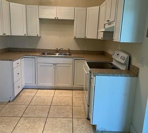 5th image of 8407 SE Pine Cir