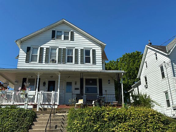 3rd image of 40 W Broad St