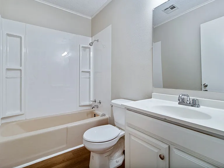 County View Apartments — Photo 36