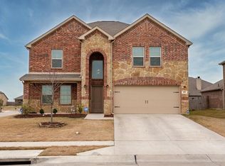 104 Rain Cloud Dr, Waxahachie, TX 75165