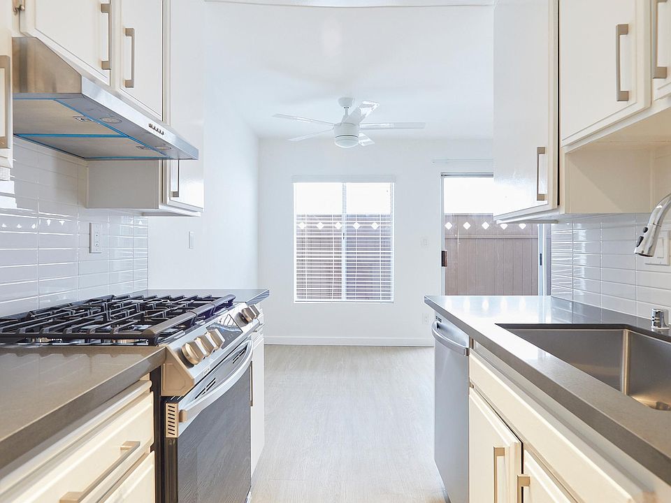 1st image of 1038 7th St #3