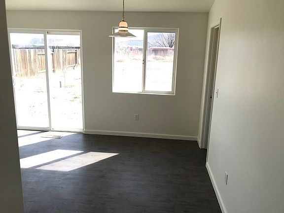 4th image of 121 Shadow Mountain Dr