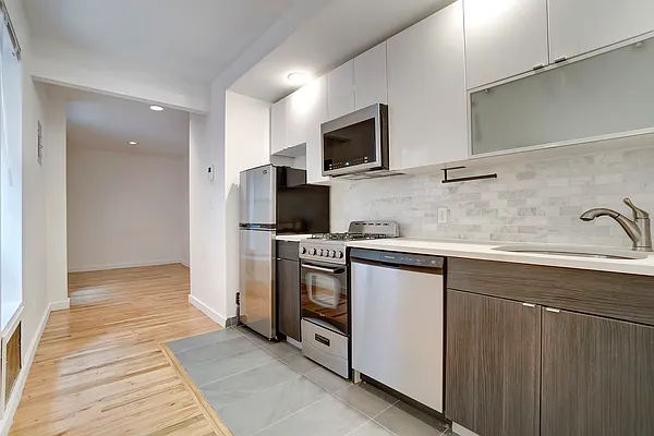 Rented by Algin Management | media 9