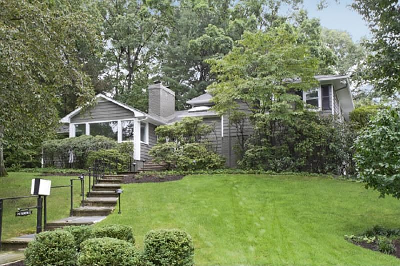 1st image of 25 Falmouth St