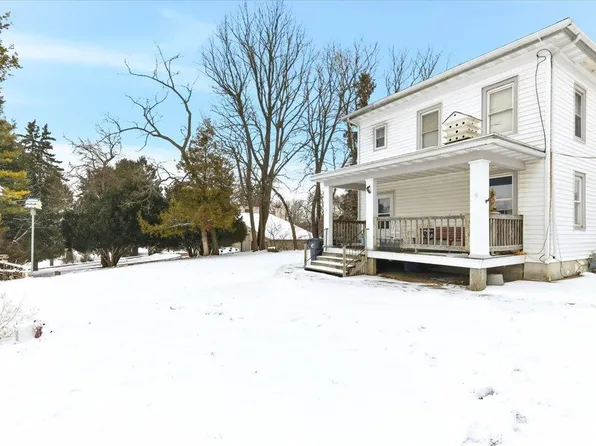 211 Valley Street, Horicon, WI 53032