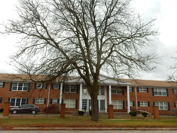 25301 Five Mile Rd APT 122, Redford, MI 48239