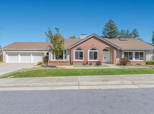 11570 Upland Way, Cupertino, CA 95014