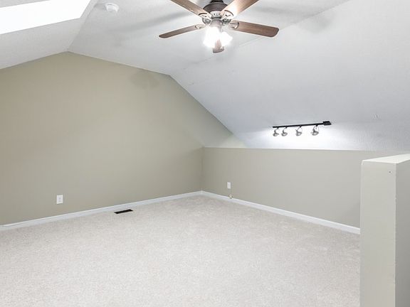 5th image of 2654 Hitchcock Dr