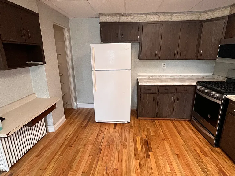 5859 Hobart St #2 — Photo 26