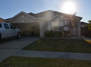 520 Gandara Dr, Laredo, TX 78043