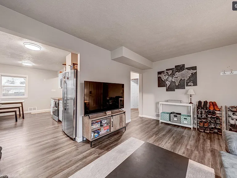 1617 E Mallon Ave — Photo 4