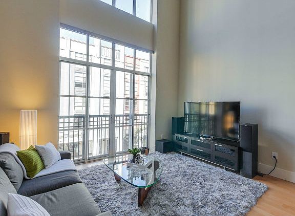 5th image of 334 Santana Row APT 343