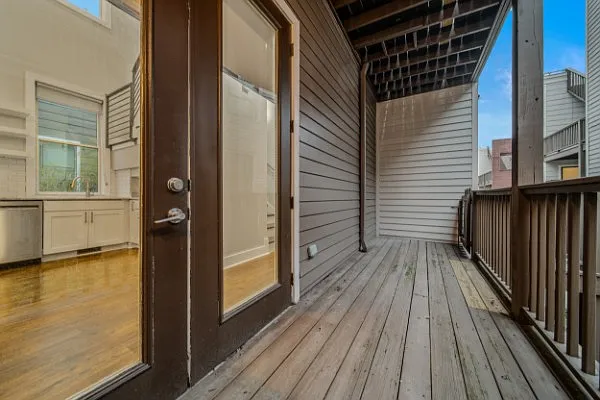 3 bed, 1226 sqft, $3,000 — Photo 4
