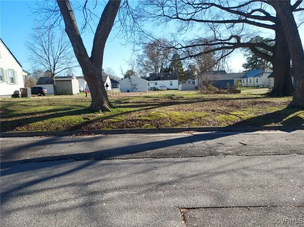 2204 Grant St #3, Hopewell, VA 23860