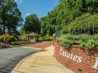 232 Linnet Court, Manhasset, NY, 11030
