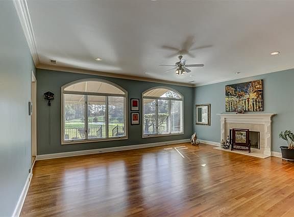 5th image of 3450 Lake Pointe Dr