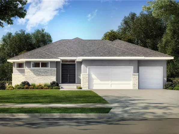 13614 Fontana St, Leawood, KS 66224