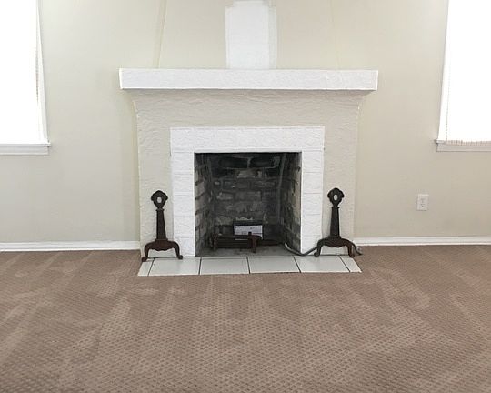 2nd image of 2128 W 83rd St