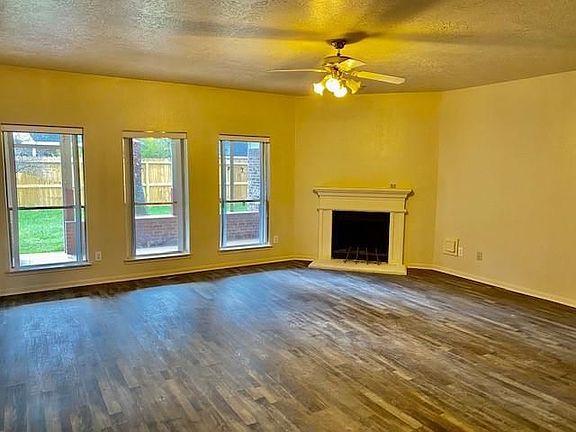 3rd image of 5110 Barton Creek Dr
