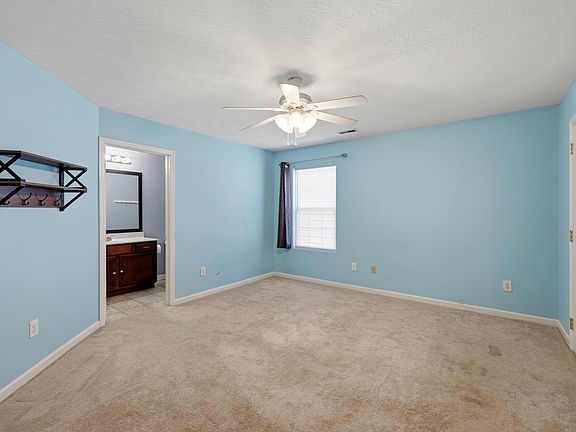 5th image of 110 Baybrook Cir