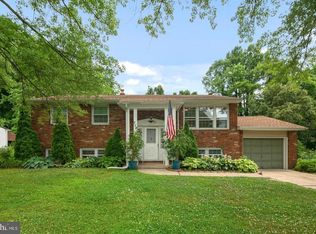 719 Sunset Dr, Somerdale, NJ 08083