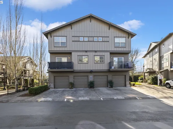 8772 NE Delamere Way, Hillsboro, OR 97006