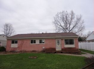 27031 Leroy St, Taylor, MI 48180