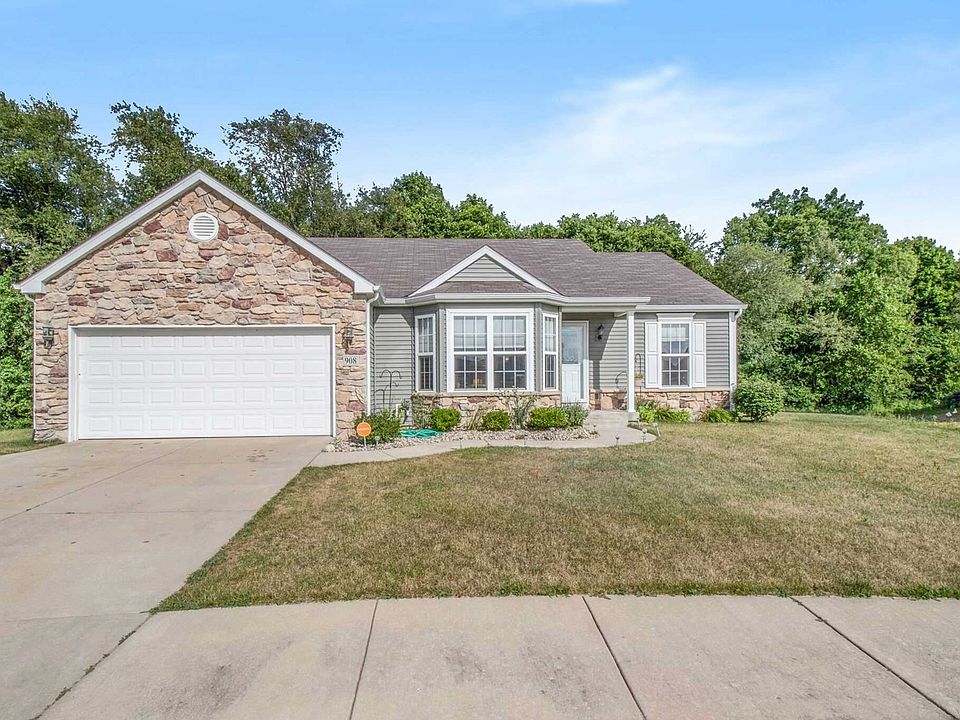 1st image of 908 Vawter Cir