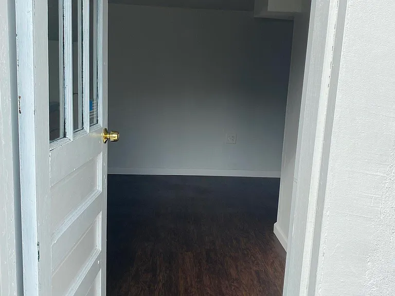 61 Pointview Rd #1 — Photo 28