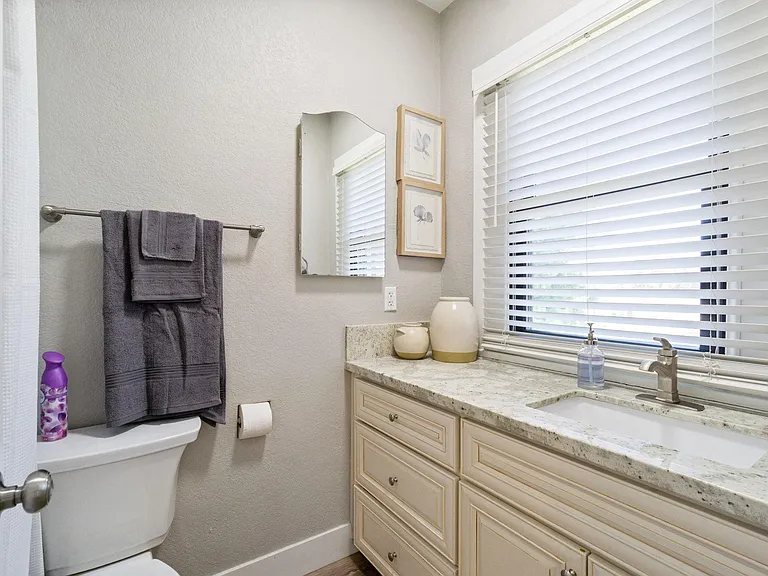 260 N Fulton St #260 — Photo 13